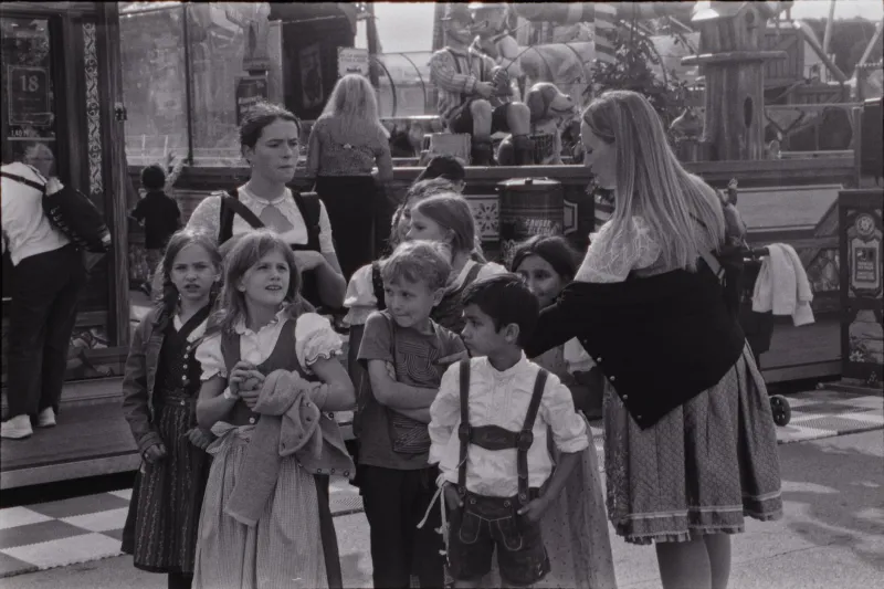 Vom Funkensonntag bis zum Martinsumzug: Ein Archivbericht über den deutschen Jahresbrauchkreis